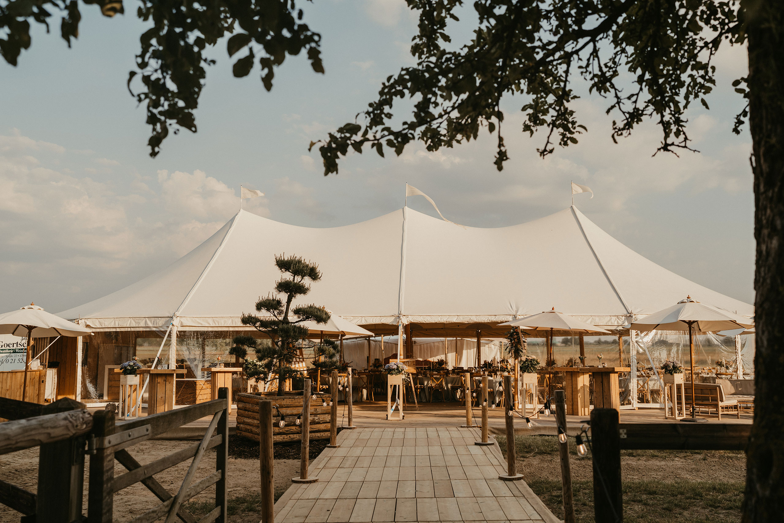 Location de tente Silhouette pour mariage