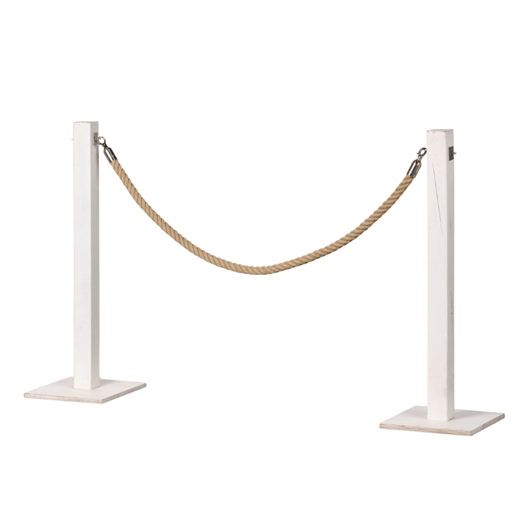 Potelet de séparation blanc avec corde en chanvre pour événement et réception